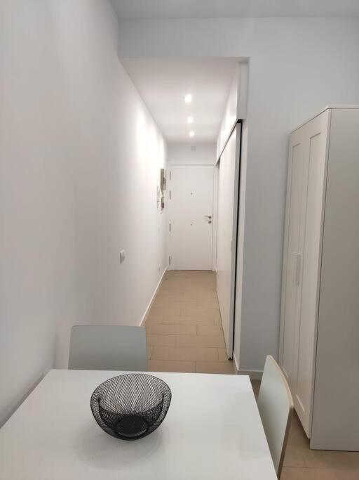 Moderno Apartamento Con Parking,Tarrassa, Barcelona Terrassa Bagian luar foto