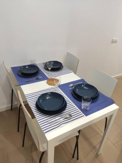 Moderno Apartamento Con Parking,Tarrassa, Barcelona Terrassa Bagian luar foto